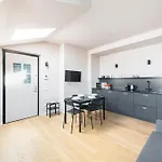 Beautiful Apartment In Chinatown And Sempione