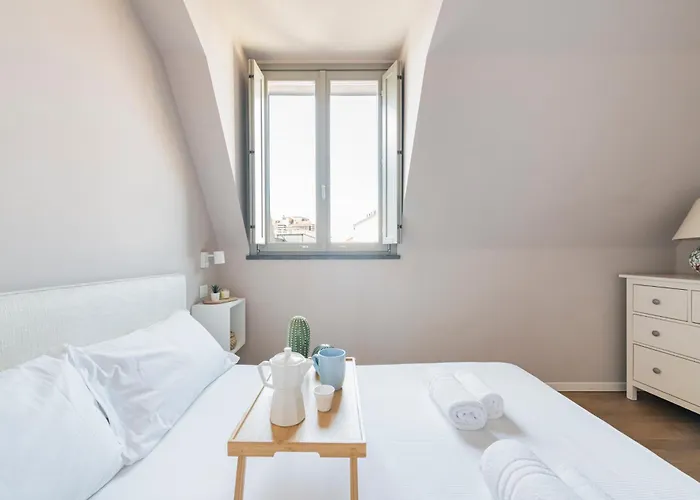 Beautiful Apartment In Chinatown And Sempione