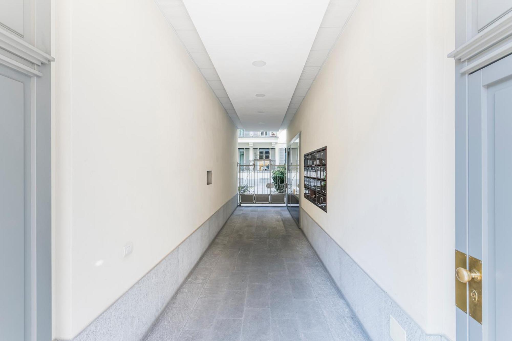 Beautiful In Chinatown And Sempione Apartment *